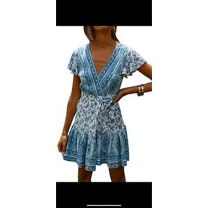 R. Vivimos Short Wrap Dress Womens M 8/10 Blue Floral Cottage Prairie BOHO Fairy